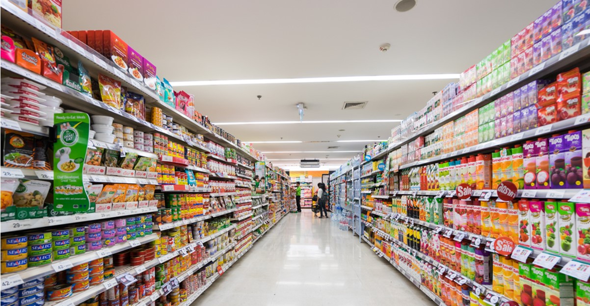 Travailler dans le réseau Auchan : caissier, employé d’entrepôt, boucher et plus encore